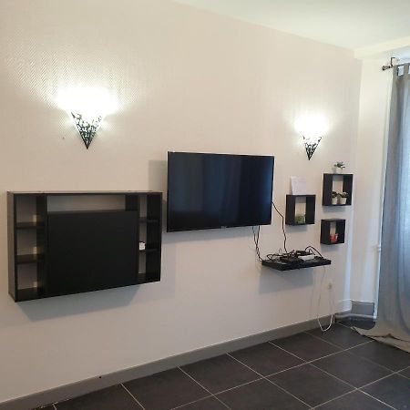 Appartement T2 Courte Duree Coup De Coeur Toute A 5 Minutes Saint-Etienne  Luaran gambar